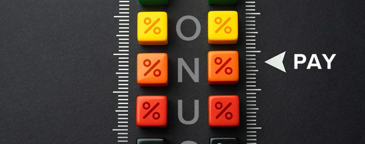 Interest rate comparisons. Money return on investment. High income interest rate on account balance. Cashback bonuses. Comparison of profitability. Tax relief and breaks for businesses.